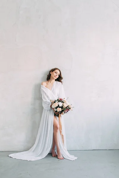 Jednoduchá Jarní Ráno Nevěsty Skandinávském Stylu Studiu Elegantní Výzdobou Evropské — Stock fotografie