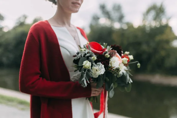 洋風スタジオで 路上での結婚式 — ストック写真