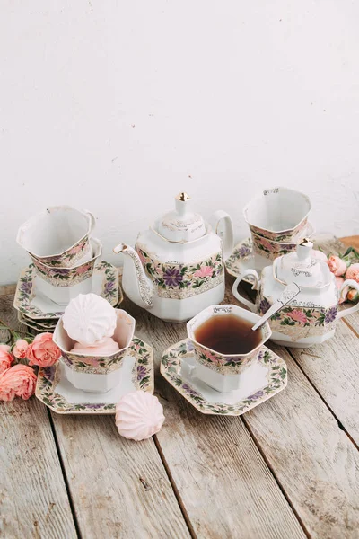 Conjunto Chá Composição Com Flores Marshmallows Caneca Café Pires Bule — Fotografia de Stock