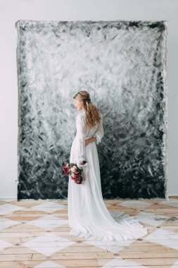 Güzel genç gelin gelinlik pastel, hassas görüntü parlak renkler ile tuval zemin üzerine. Ölçülü gama ve Fotoğrafçılık modern eğilimler