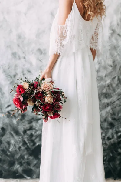 Schöne Junge Braut Hochzeitskleid Auf Leinwand Hintergrund Mit Pastell Zartes — Stockfoto