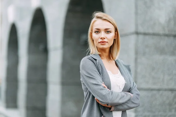 Business Style Situation Bright Office Business Portrait Beautiful Girl Street — Stock fotografie