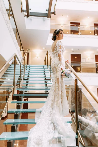 Elegante Matrimonio Stile Europeo Nel Corridoio Sposa Felice Hotel — Foto Stock