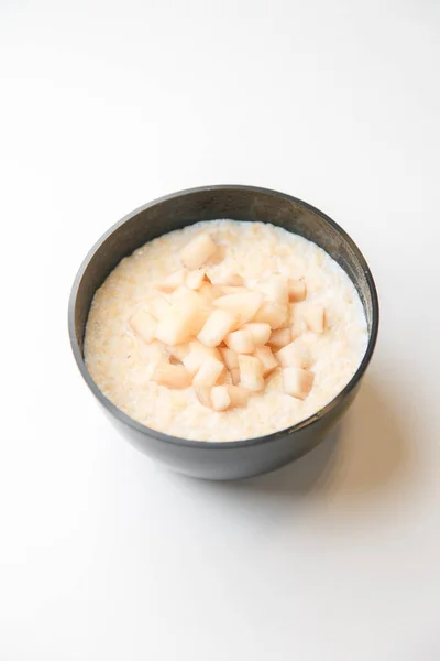 Entrega Mingau Cereal Sopa Recipiente Uma Tigela Sopa Fundo Branco — Fotografia de Stock