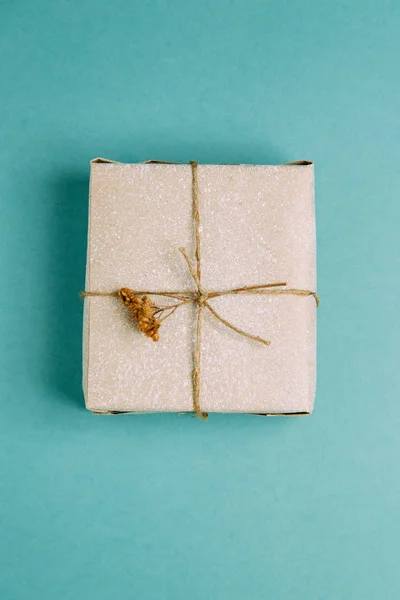 Set Boxes Green Background Gifts Kraft Packaging Ribbon — ストック写真