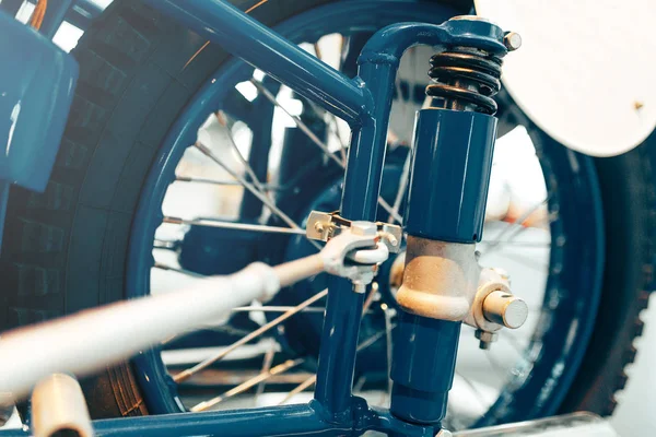 Konstrukcje Metalowe Rowerze Wystawowym Szczegóły Dotyczące Motocykla Retro Muzeum — Zdjęcie stockowe