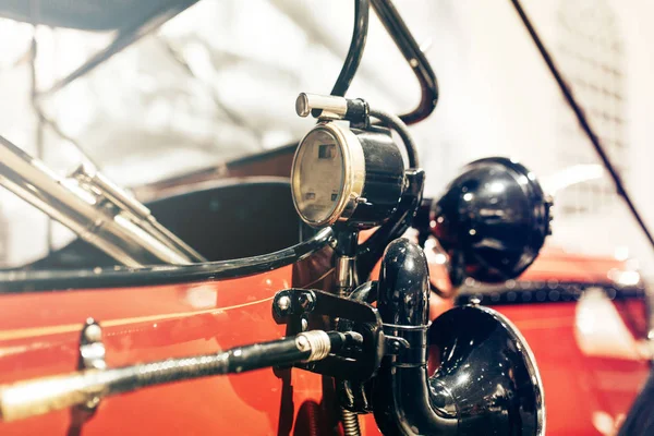 Headlights Steering Wheel Car Varnishing Museum Details Old Retro Car — ストック写真