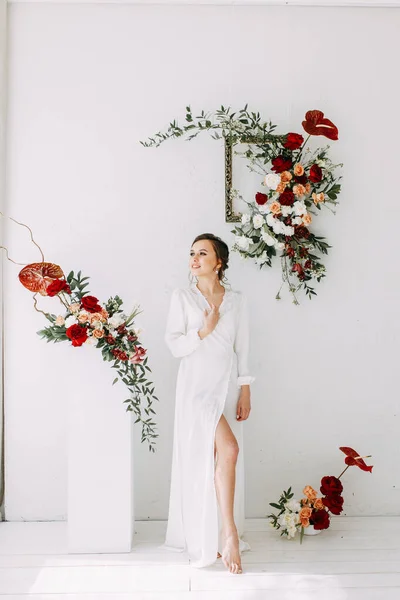 Rode Bruiloft Decor Van Rozen Portret Van Bruid Stijl Van — Stockfoto