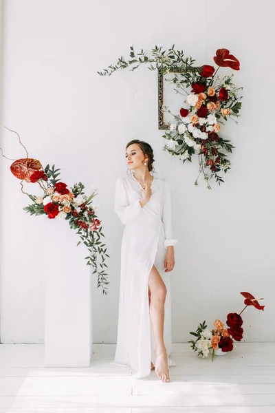 Decoración Boda Roja Rosas Retrato Novia Estilo Las Bellas Artes —  Fotos de Stock