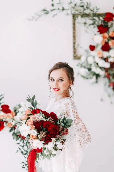 Decoración Ceremonia Con Rosas Rojas Retrato Novia Estilo Las Bellas —  Fotos de Stock