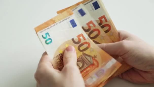 Conta Euro Papel Notas Euro Exponha Dinheiro Fundo Branco Mãos — Vídeo de Stock