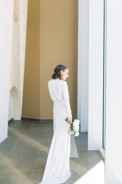 Elegante Matrimonio Europeo Tendenze Moderne Immagine Della Sposa Luminoso Ritratto — Foto Stock
