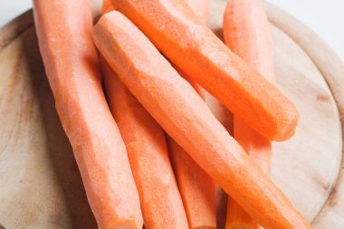 Havuç ahşap kesme tahtası