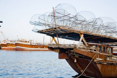 Sabah, metal balık ağlarına gemide