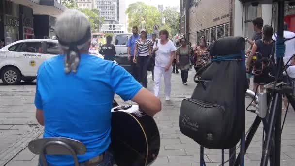 Woman Giving Money Man Busking Streets — Stock Video