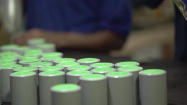 Fabrika İşçi Paketleme Çelik Bağlayıcıları