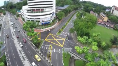 Kuala Lumpur - Malezya - MERDEKA SQUARE: Kuala Lumpur - Yollar ve Otoyollar - Köprünün Üzerinde Uçmak