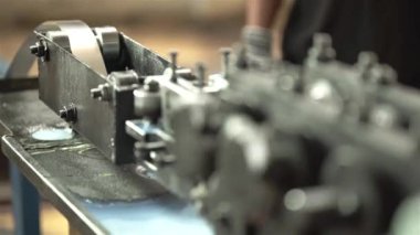 Metal Makine Nobs Çemberde Gidiyor - Odaklanma Çekimi
