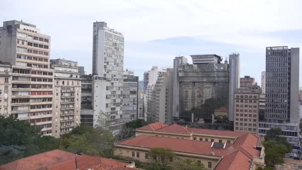 Cidade São Paulo Cercada Por Edifícios Pan Esquerda Para Direita — Vídeo de Stock