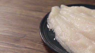 Tabakta Balık filetosu - Pan - Soldan Sağa