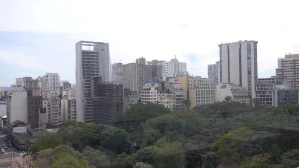 Cidade São Paulo Cercada Por Edifícios Pan Direita Esquerda — Vídeo de Stock