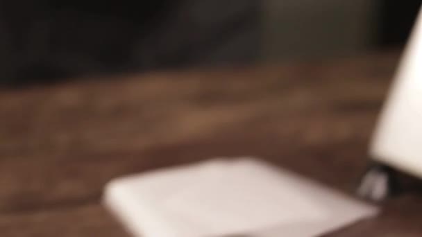 Створення Ясних Пирогів Покладання Яловичих Кульок Машині Виготовлення Пирогів Бічний — стокове відео