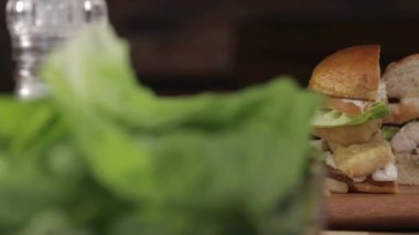 Balık Fileto Burger Dilimlenmiş - Görünüm - Kaydırıcı - Soldan Sağa