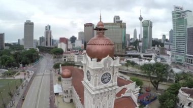 Kuala Lumpur - Malezya - Merdeka Meydanı - Ön Açı - Sağdan Sola Taşıma