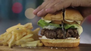 Beef Cheese Burger Ekranı - Dilimlenmiş
