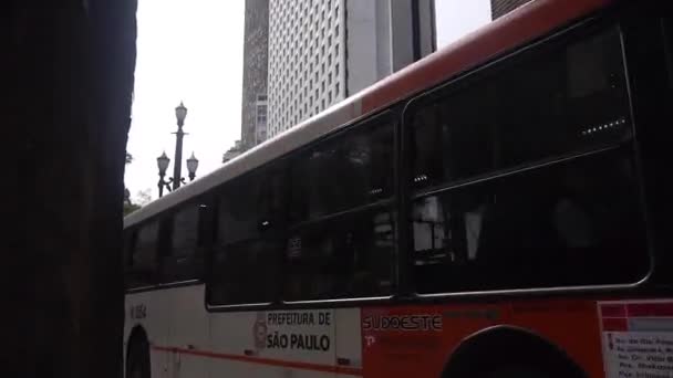 Sao Paulo Public Transport Buses Moving City Tilt — Stock Video
