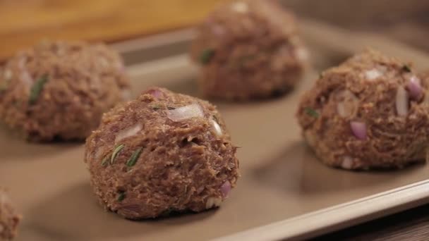 Mistura Carne Patty Bolas Carne Uma Bandeja Pan Direita Para — Vídeo de Stock