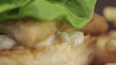 Balık Fileto Burger Görüntüsü Kapat - Odakla Çek