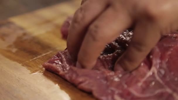 Pedaço Carne Sendo Cortado Faca Wth Ângulo Lateral — Vídeo de Stock