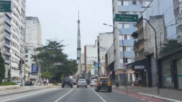 Autofahren Auf Der Hauptstraße Der Stadt Sao Paulo Frontwinkel — Stockvideo
