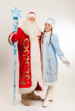 Noel Baba ve kar kızlık