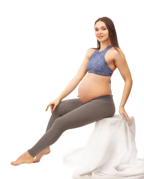 Femme Enceinte Costume Sport Sur Fond Blanc — Photo