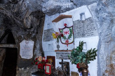 Davide Lazzeretti Monte Labbro üzerinde Türbesi