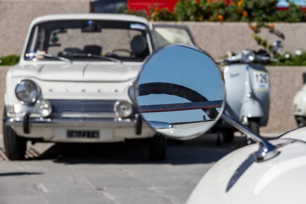 PORTO SANTO STEFANO, ITALIE - 23 JUIN 2012 : Due Mari Vintage Car — Photo