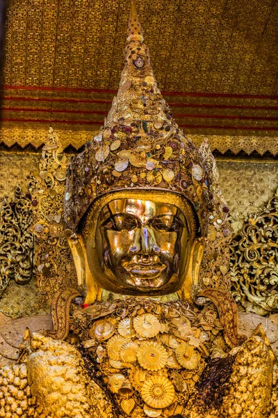 Город Маха Мья Муни Пагода Мандалай Мьянма — стоковое фото
