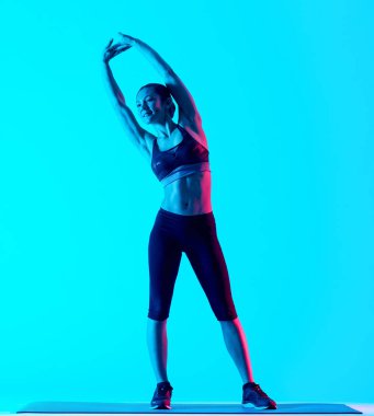 fitness exercices izole germe kadın exercsing