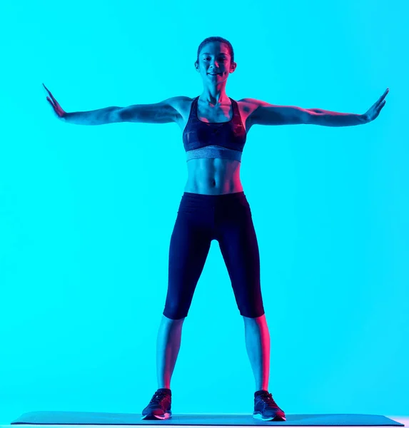 女性 exercsing フィットネス exercices 分離をストレッチ — ストック写真