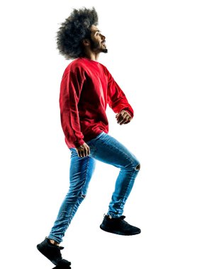 Afrika adam yürüyen walker mutlu izole