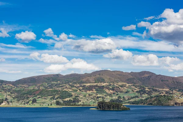 Laguna de Tota Gölü Boyaca Kolombiya