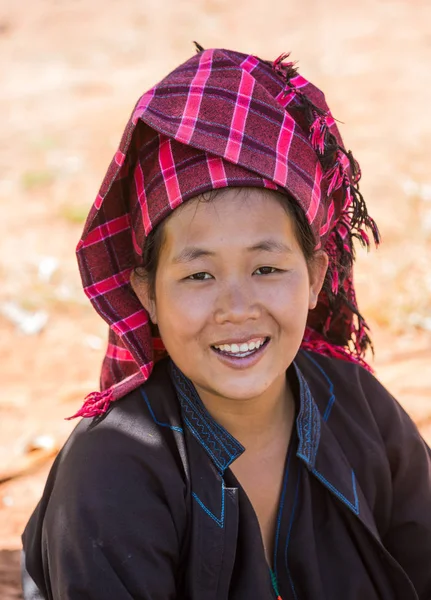 Donna Shan tribù ritratto Myanmar — Foto Stock