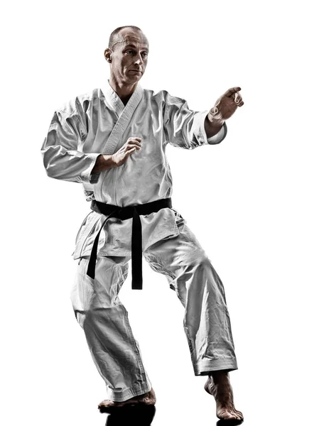 Karate man utbildning isolerade — Stockfoto