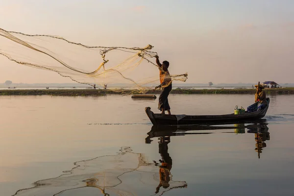 Taungthaman Lake Amarapura  Mandalay state Myanmar — Stock Photo, Image