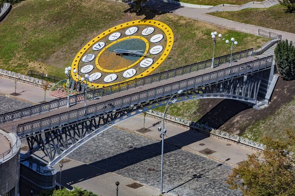 ⬇ Скачать Картинки Замки Мост Любви, Стоковые Фото Замки Мост.