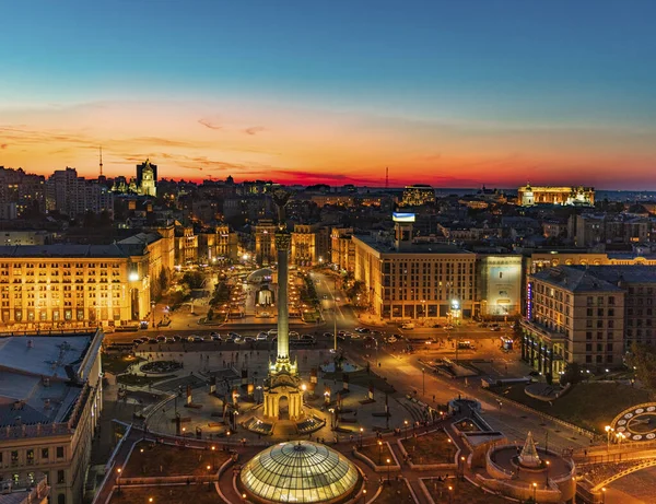 Maidan quadrado Kiev horizonte paisagem urbana Ucrânia marco — Fotografia de Stock