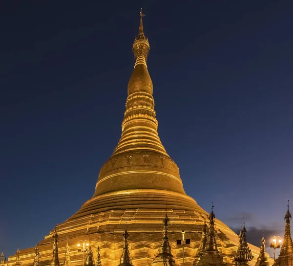 Shwedagon Pagoda in Myanmar Yangon Rechtenvrije Stockfoto's