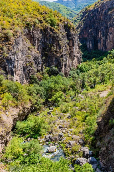 Satanayi Kamurj vorotan-elven Canyon Tatev Syunik Armenia landemerke – stockfoto